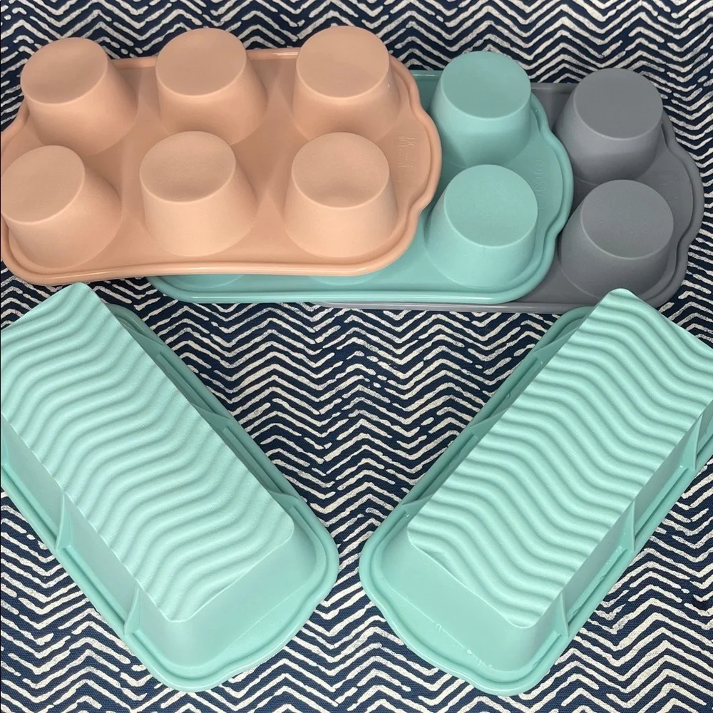 Silicone Bakeware Set - Gray, Mint, and Pink 5pc set